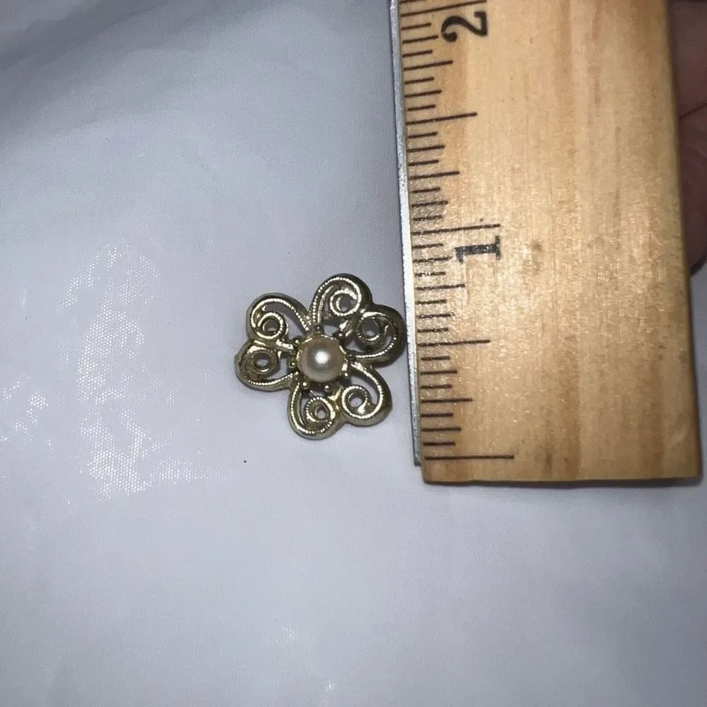 Vintage Faux Pearl Gold Tone Scroll Flower Brooch